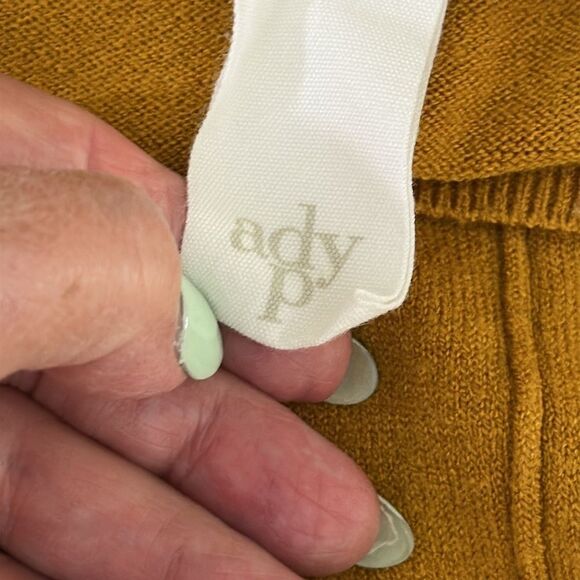 Ady P Mustard Oversized Sweater Size Medium Crew Neck - Picture 9 of 11